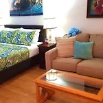 Waikiki Marina Studio, Ocean View, Free Parking & Wifi